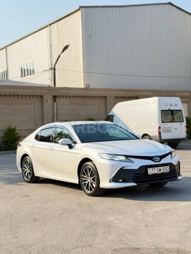 Toyota Camry-1
