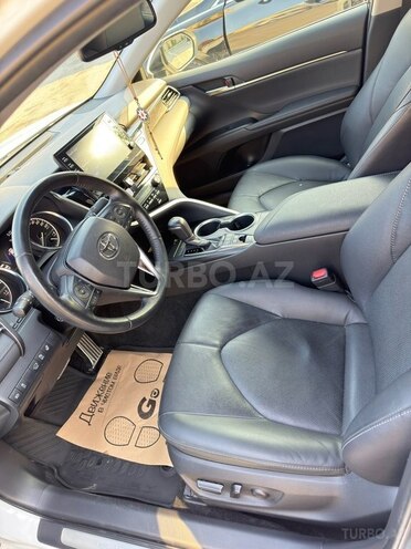 Toyota Camry-6