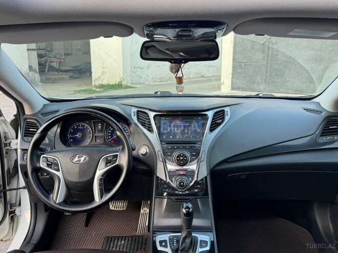 Hyundai Azera-3