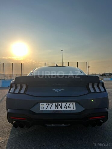 Ford Mustang-12