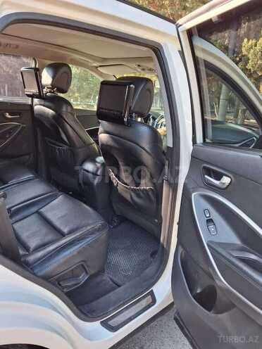 Hyundai Santa Fe-10
