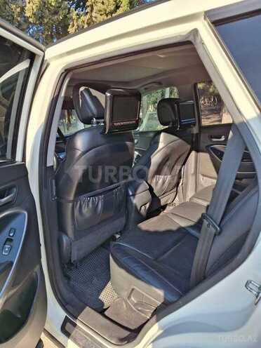 Hyundai Santa Fe-9