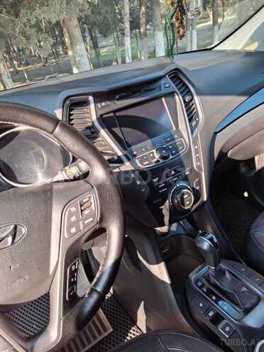 Hyundai Santa Fe-6