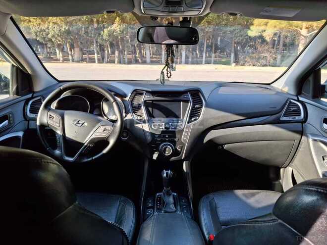Hyundai Santa Fe-5