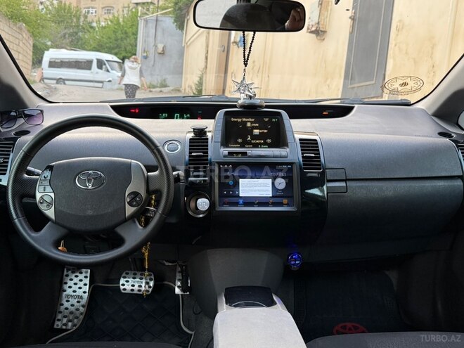 Toyota Prius-3
