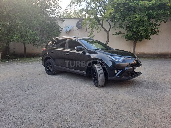 Toyota RAV4-2