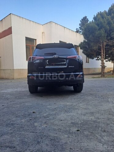 Toyota RAV4-5