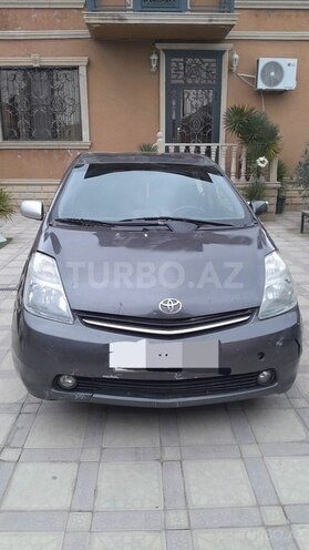 Toyota Prius-1