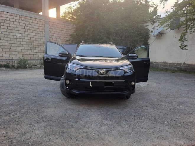 Toyota RAV4-7