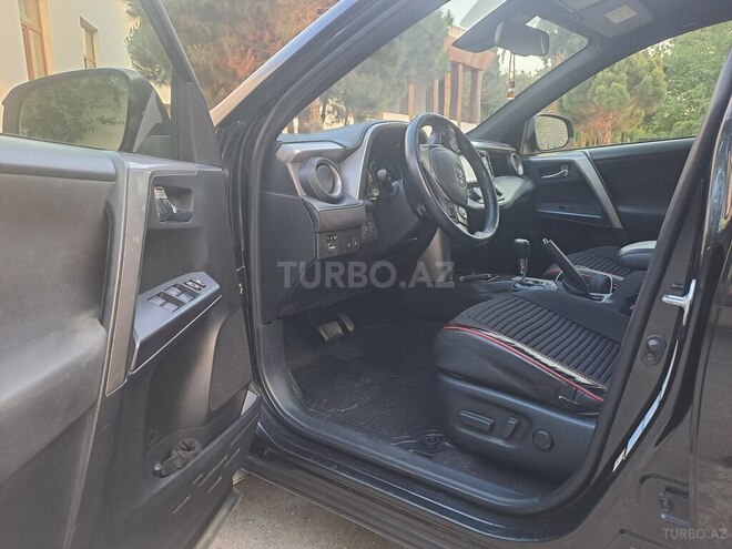 Toyota RAV4-10