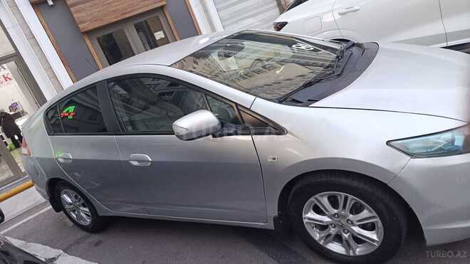 Honda Insight-4