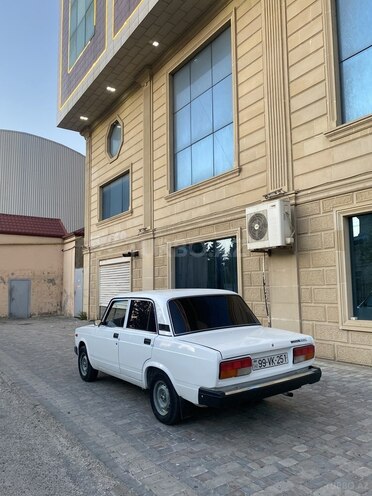 LADA (VAZ) 2107-4