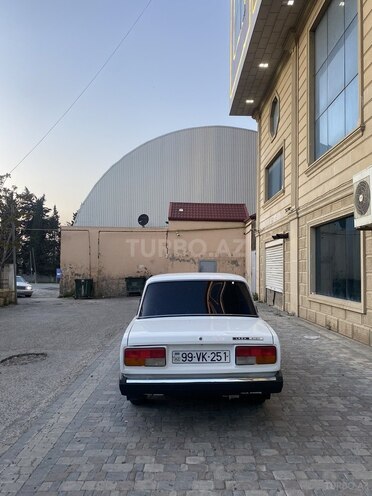 LADA (VAZ) 2107-5