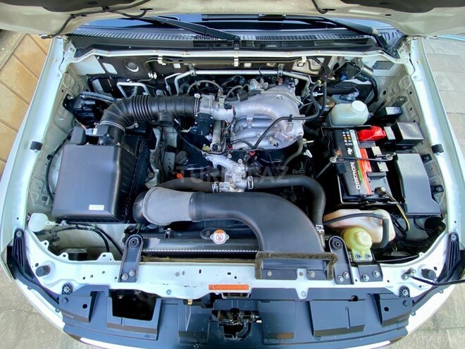 Mitsubishi Pajero-20