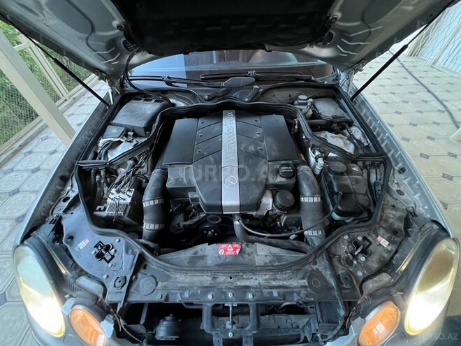 Mercedes E 240-5