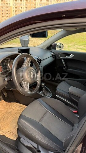 Audi A1-10