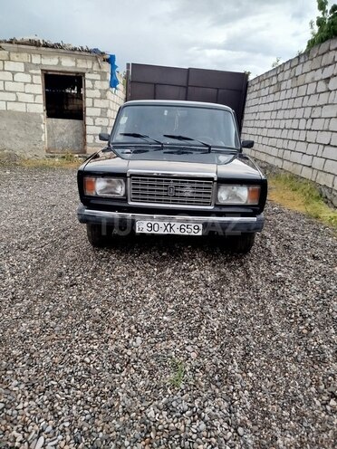 LADA (VAZ) 2107-1