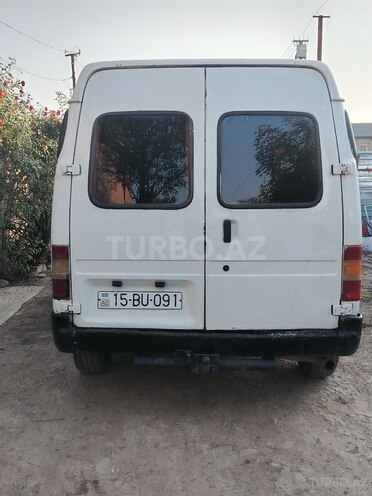 Ford Transit-7