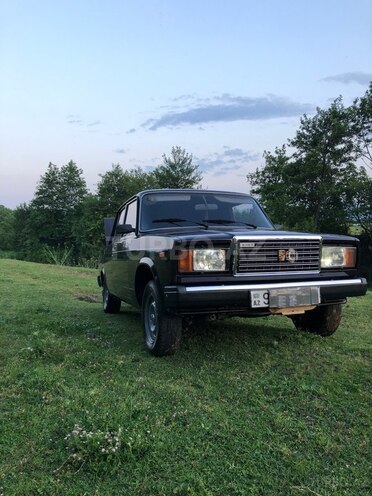 LADA (VAZ) 2107-1