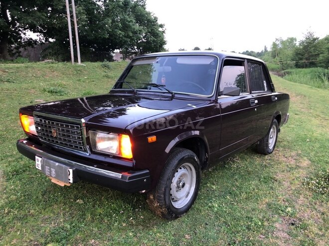 LADA (VAZ) 2107-5