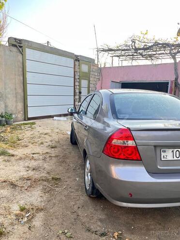 Chevrolet Aveo-7