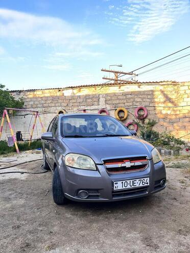 Chevrolet Aveo-8