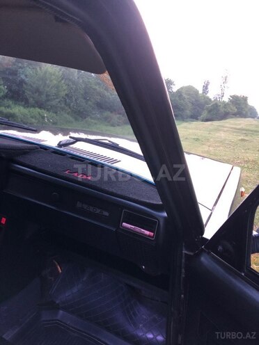 LADA (VAZ) 2107-17