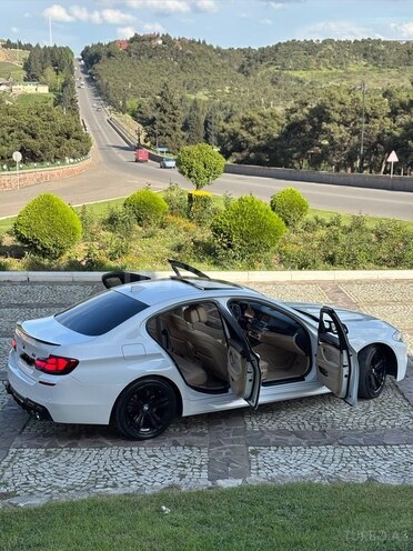 BMW 528-7