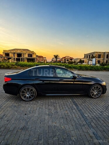 BMW 530e-4