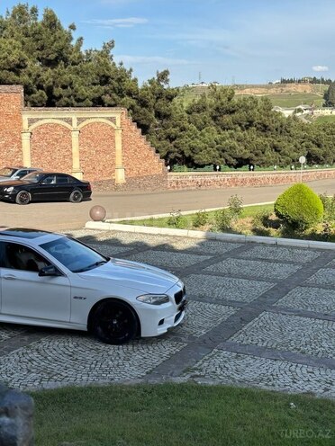 BMW 528-11