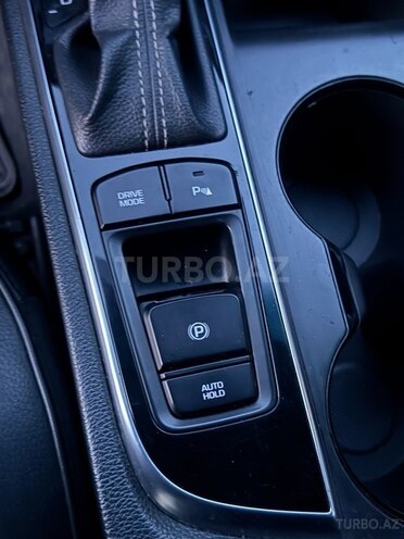 Hyundai Sonata-9