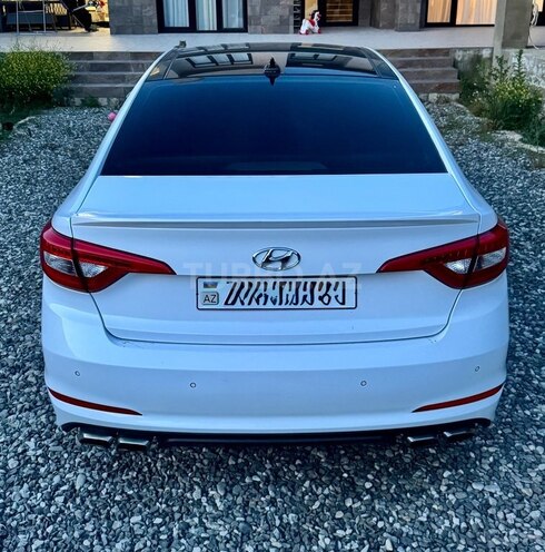 Hyundai Sonata-6