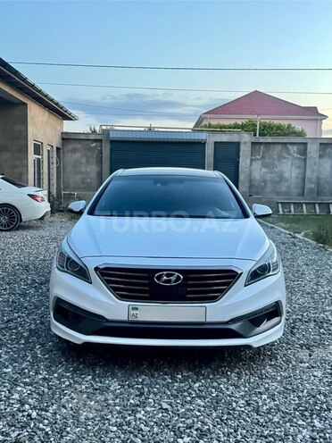 Hyundai Sonata-1