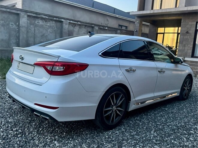 Hyundai Sonata-4