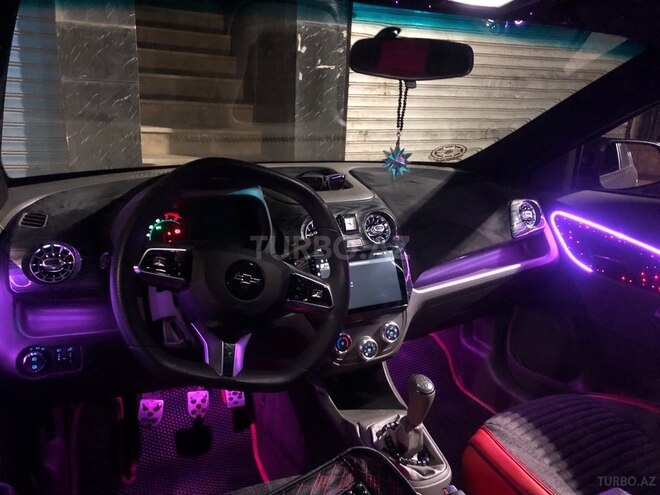 Chevrolet Cobalt-11