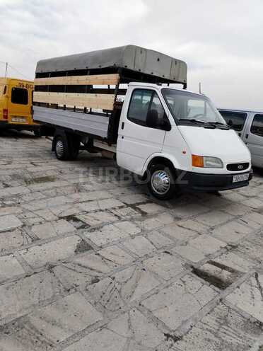 Ford Transit-17