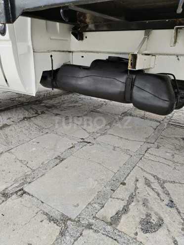 Ford Transit-8