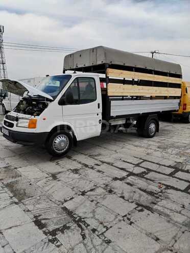 Ford Transit-3