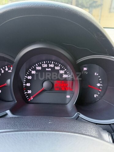 Kia Picanto-13