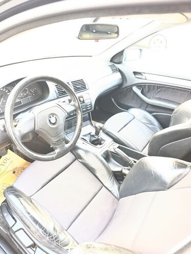 BMW 320-10