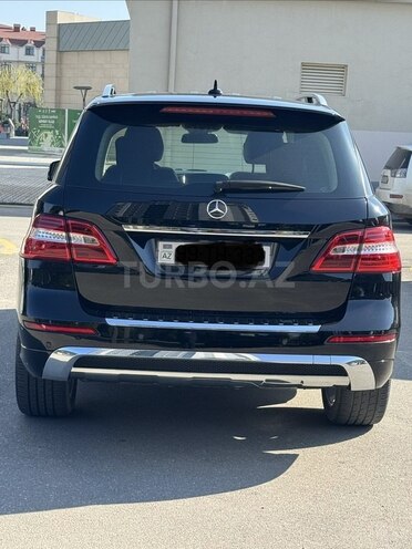 Mercedes ML 350 4MATIC 2013, 147,000 km - 3.5 l - Quba