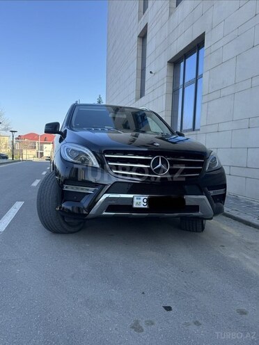 Mercedes ML 350 4MATIC 2013, 147,000 km - 3.5 l - Quba