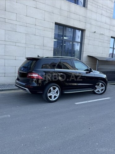 Mercedes ML 350 4MATIC 2013, 147,000 km - 3.5 l - Quba