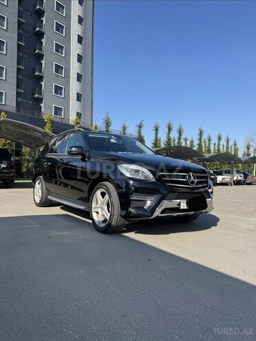 Mercedes ML 350 4MATIC 2013, 147,000 km - 3.5 l - Quba
