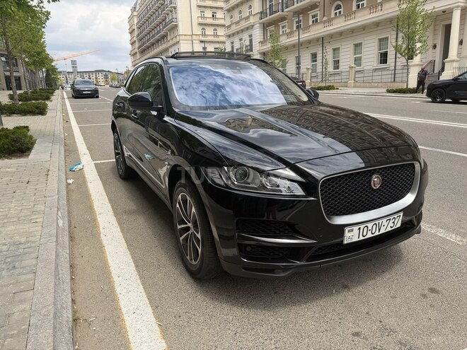 Jaguar F-Pace-7