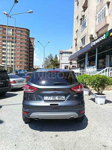 Ford Escape-2