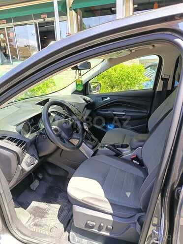 Ford Escape-6
