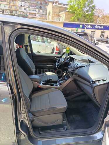Ford Escape-11
