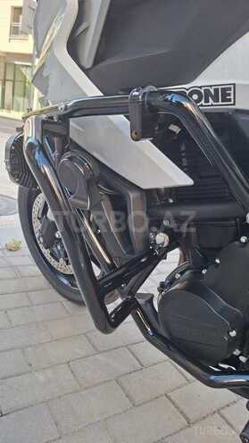 CFMOTO 700 MT-4