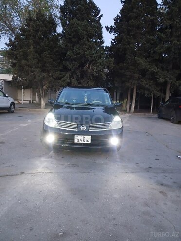 Nissan Tiida-1